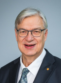 Portrait photo of Mr Kimmo Saarinen.