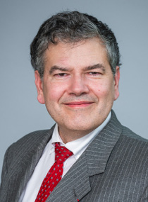 Portrait photo of Mr Olivier Peyrat.