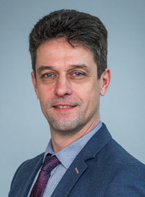 Portrait photo of Mr Wojciech Konecki.